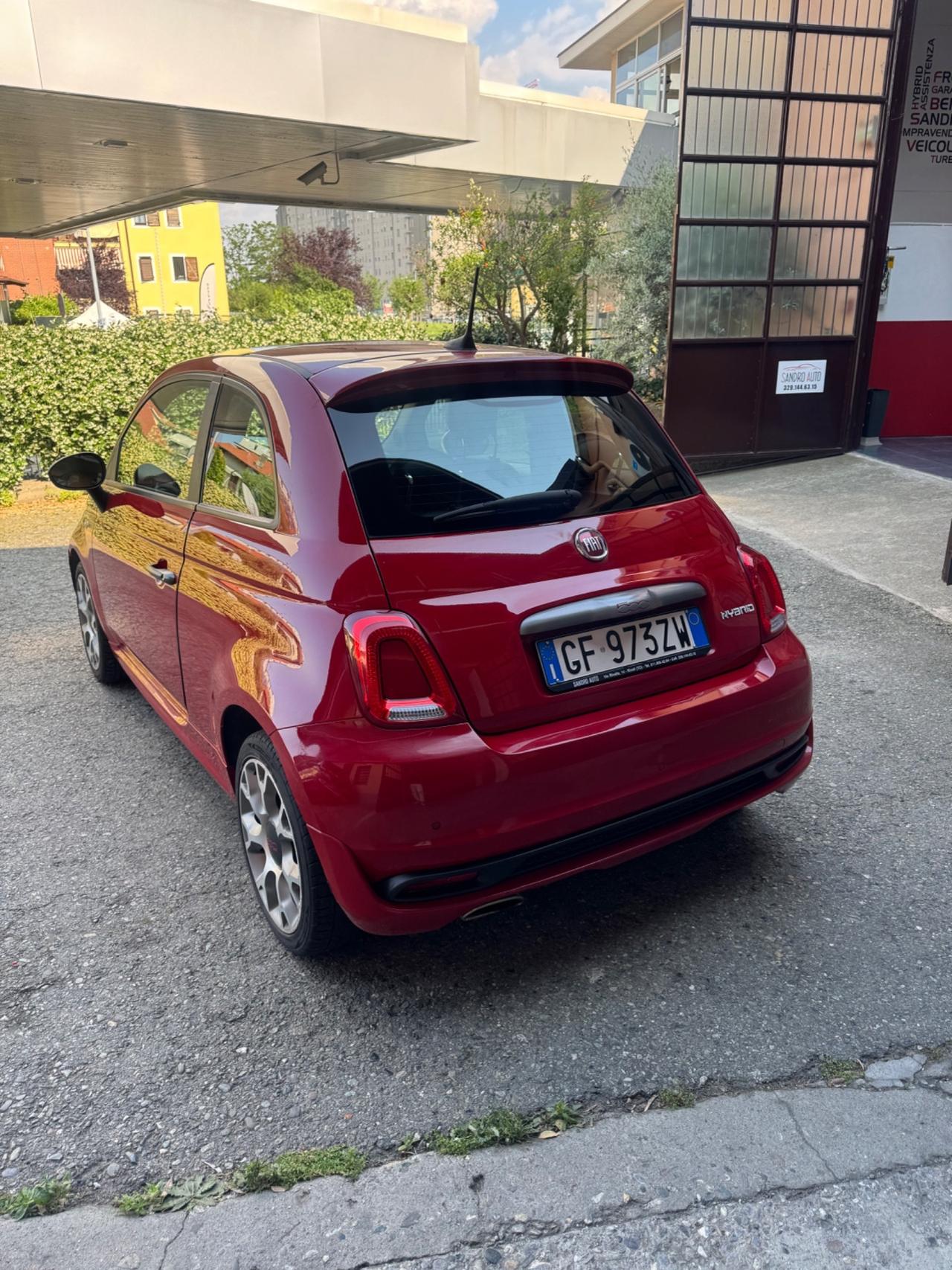 Fiat 500 1.0 Hybrid Hey Google