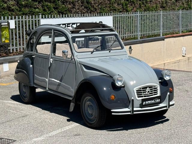 Citroen 2CV 6 Special "Charleston Style"