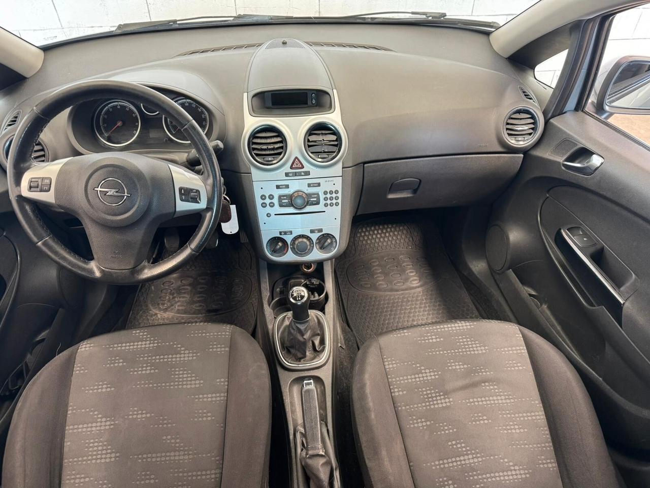 Opel Corsa 1.2 , 5 porte GPL valido 2031