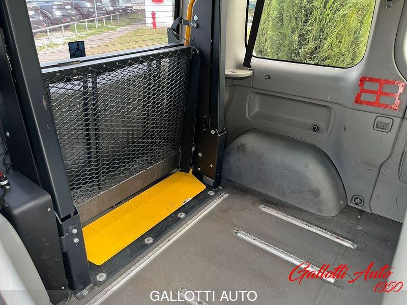 Opel Vectra 2.5 dti 135cv 8posti - PEDANA DISABILI