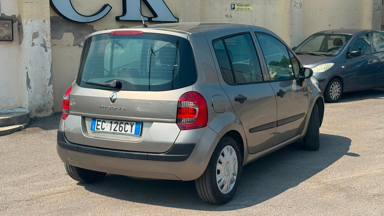 Renault Modus 1.2 16V GPL Dynamique