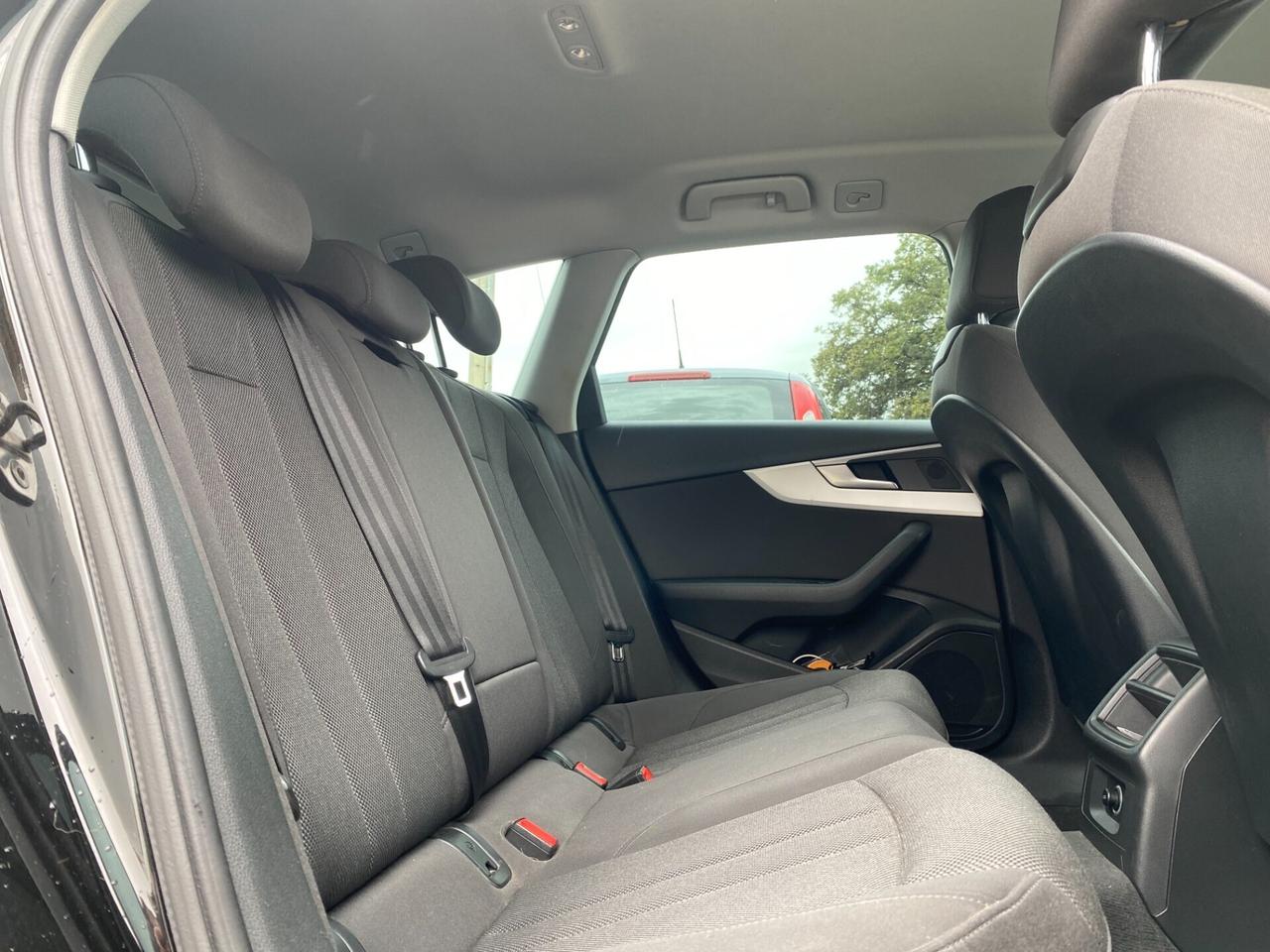 AUDI - A4 Avant - 2.0 TDI 150CV ultra - FINANZIABILE