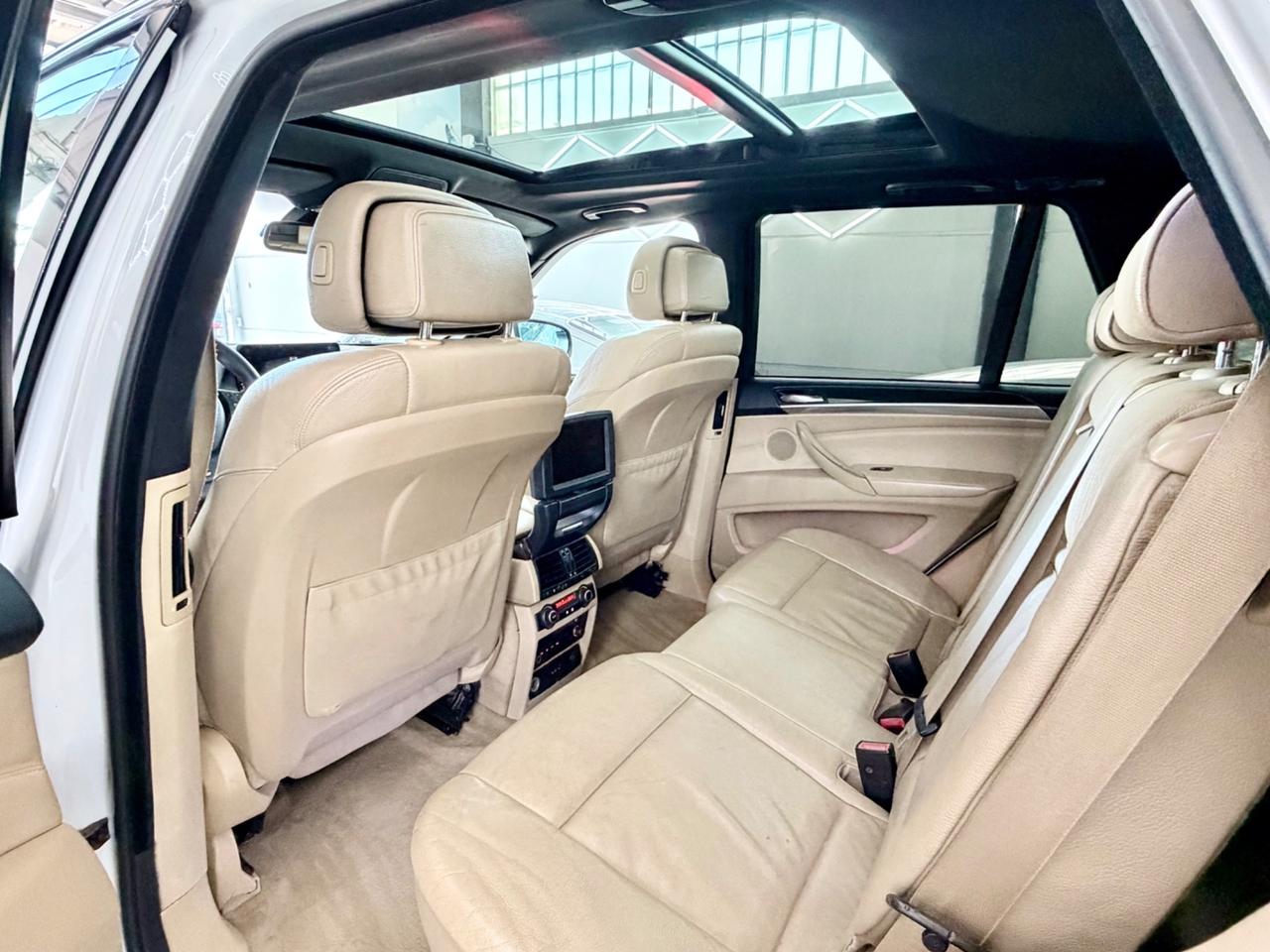 BMW X5 M-SPORT xDrive30d 235CV TETTO-DVD FULL