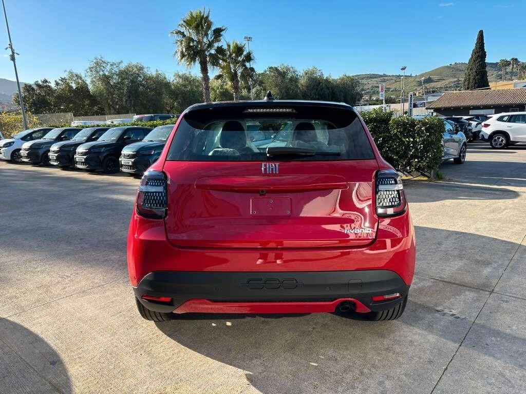 Fiat 600 Hybrid 110 CV DCT MHEV KM 0 IVA ESPOSTA Tua a solo 209 Euro al mese