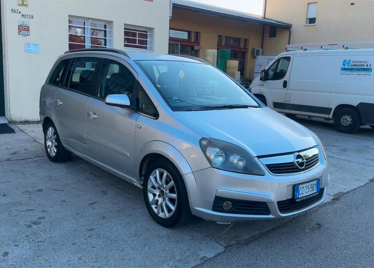 Opel Zafira 1.9 CDTI 120CV Cosmo