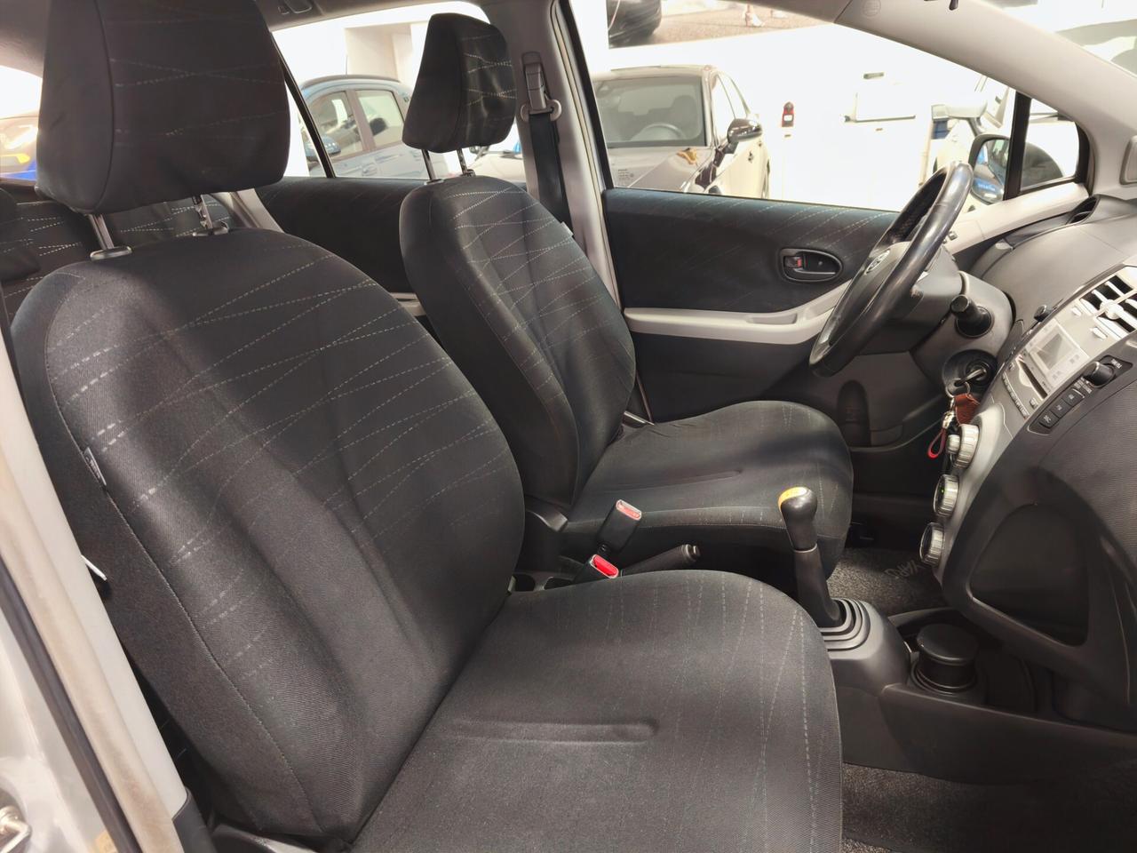 Toyota Yaris 1.3 5 porte Sol