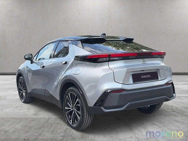 Toyota C-HR 2.0 phev Lounge fwd e-cvt