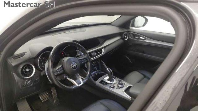 ALFA ROMEO Stelvio 2.2 TD 160 CV Sprint AT8 RWD TG : GJ286AW