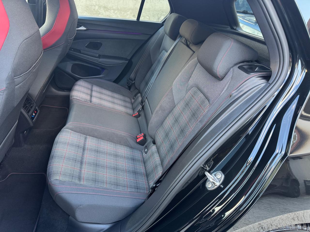 Volkswagen Golf GTI 2.0TSI 265CV DSG