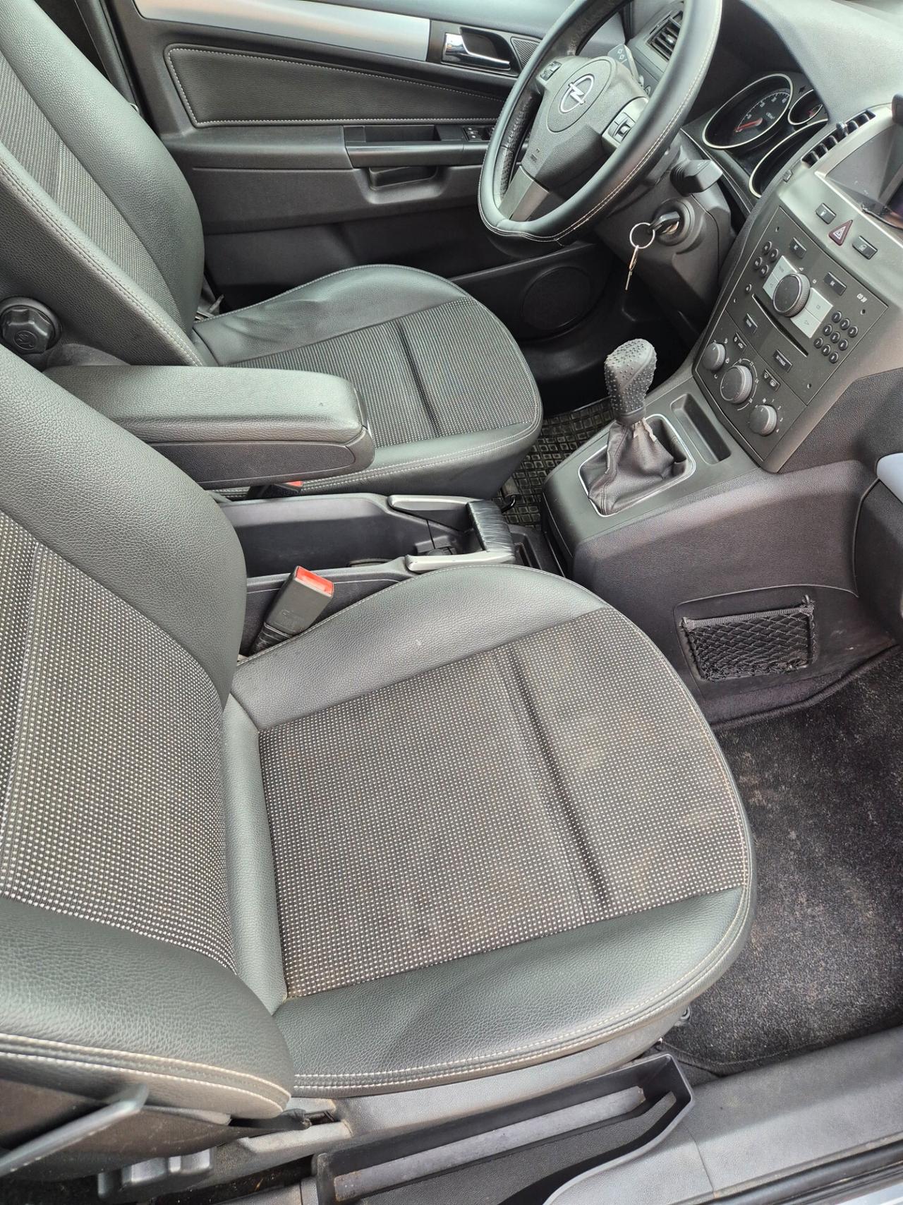 Opel Zafira 1.6 16V ecoM 7 posti