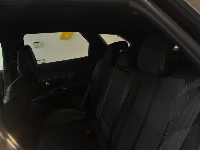 PEUGEOT 3008 BlueHDi 130 S&S EAT8 Allure Pack tua da ?239,00