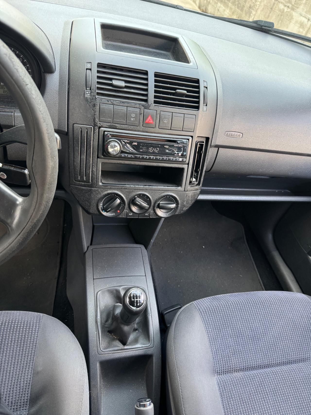 Volkswagen Polo 1.2/60CV 5p. Trendline