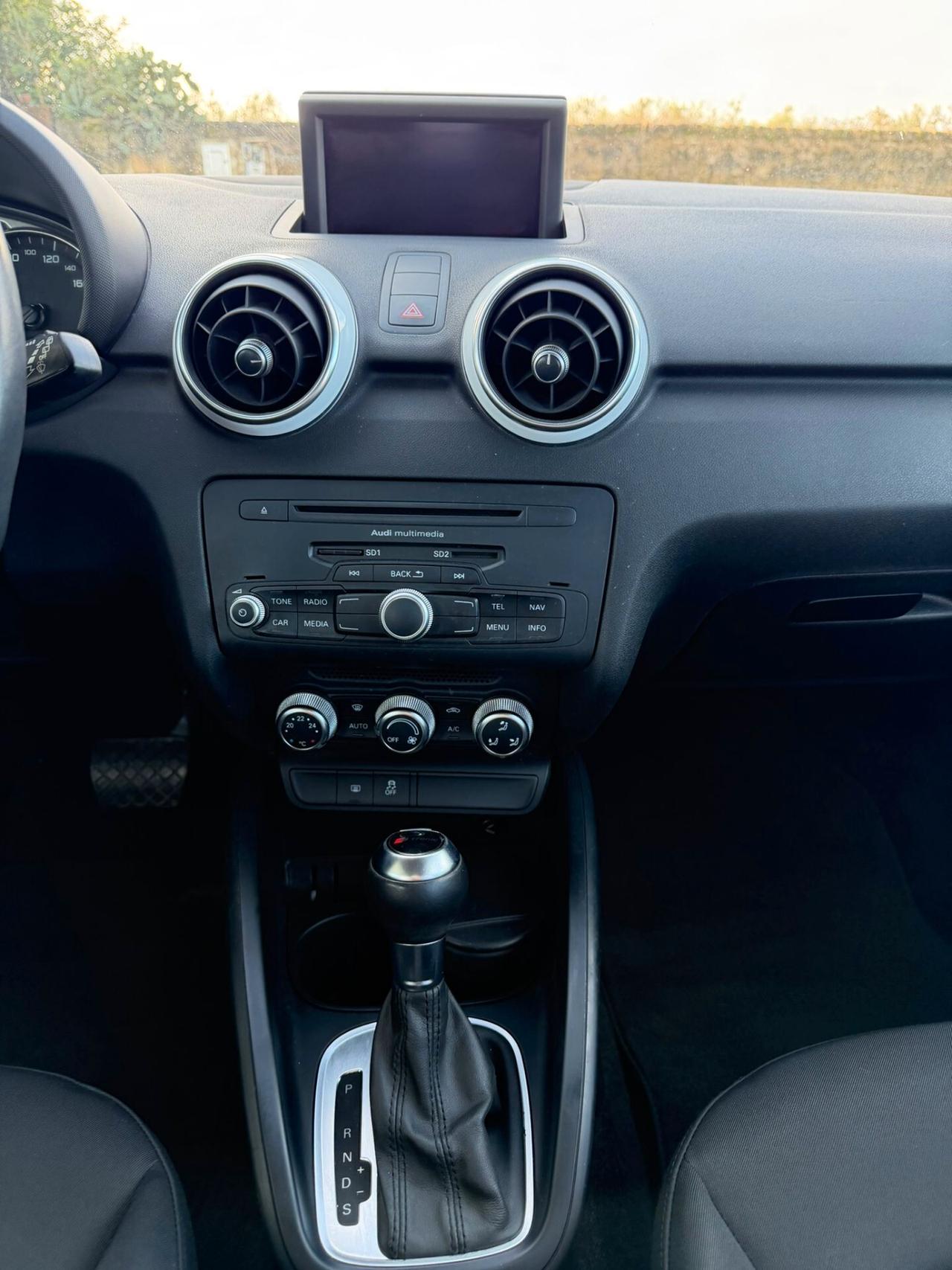 Audi A1 1.6 TDI S tronic line edition