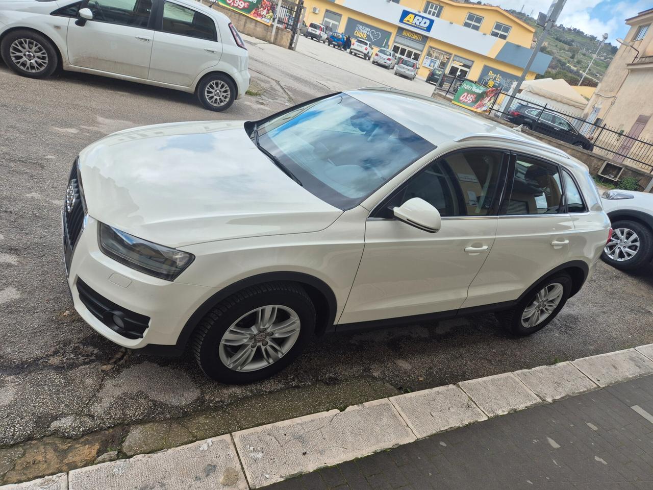 AUDI Q3 2.0 TDI 140 CV ANNO 2014 NAVIGATORE KM CERT