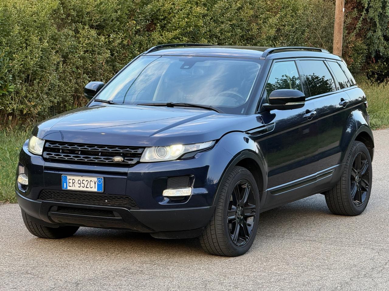 Land Rover Range Evoque 2.2 Sd4 5p. Pure