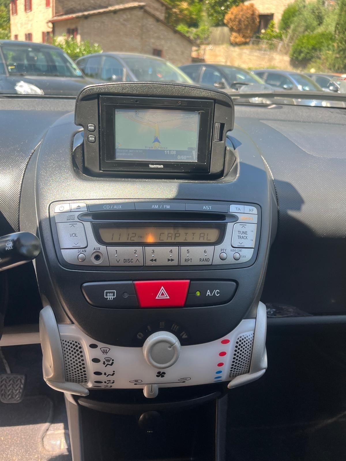 Toyota Aygo 1.0 12V VVT-i 5 porte Lounge Connect
