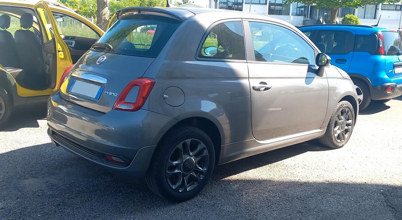 Fiat 500 1.0 Hybrid Connect