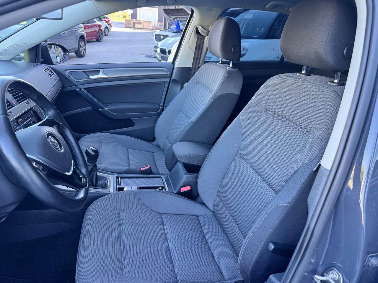 Volkswagen Golf Variant 1.6 TDI DPF Comfortline Neopatentati