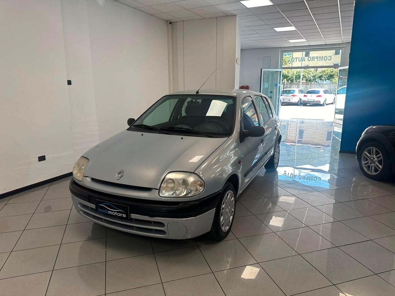 Renault Clio 1.2 cat 5 porte RXE