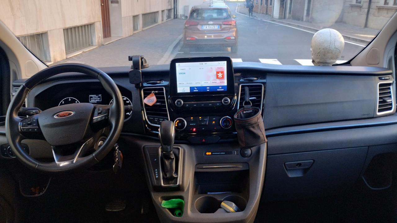 Ford Tourneo Custom 320 2.0 EcoBlue 170CV aut. PC Active