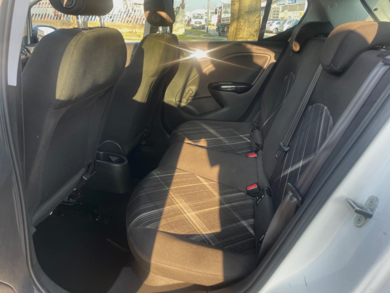 Opel Corsa 1.4 90CV GPL Tech 5 porte Innovation per Neopatentati 2017