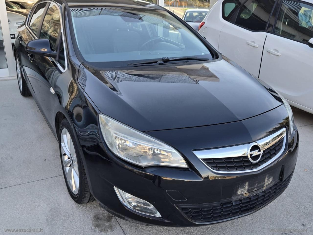 OPEL Astra 1.7 CDTI 125 CV 5p. Cosmo UNIPROPRIETARIO