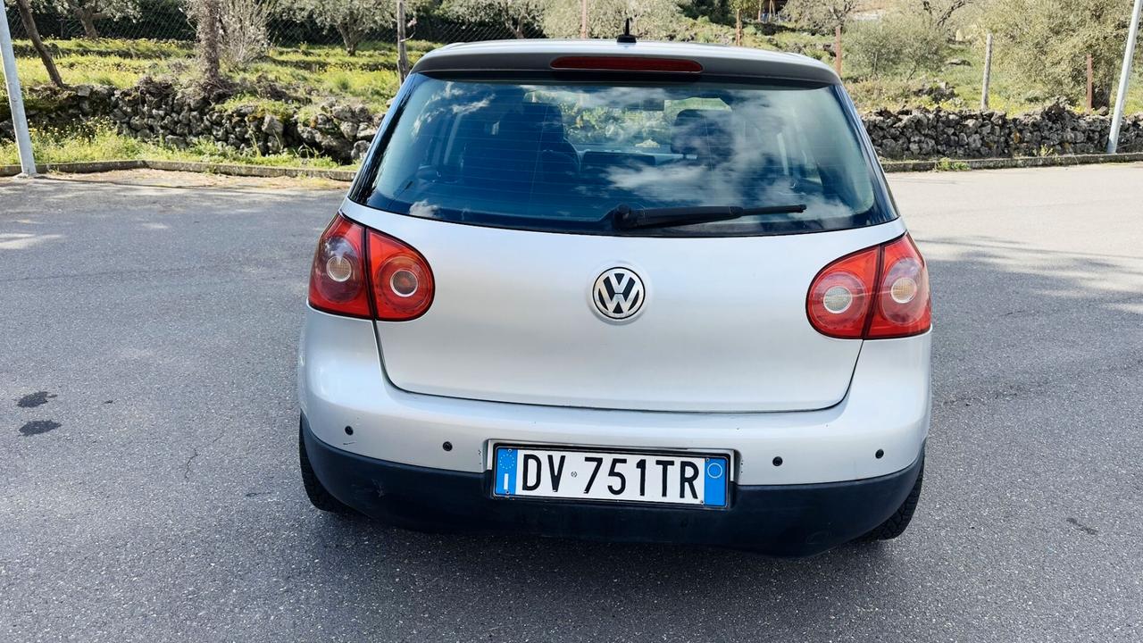 Volkswagen Golf 1.9 TDI 5p