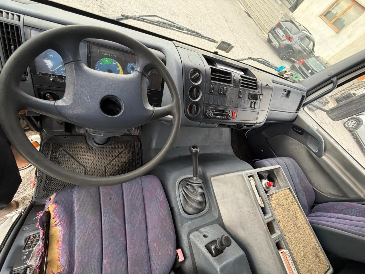 Mercedes atego 2003 6.3 diesel sponda idraulica