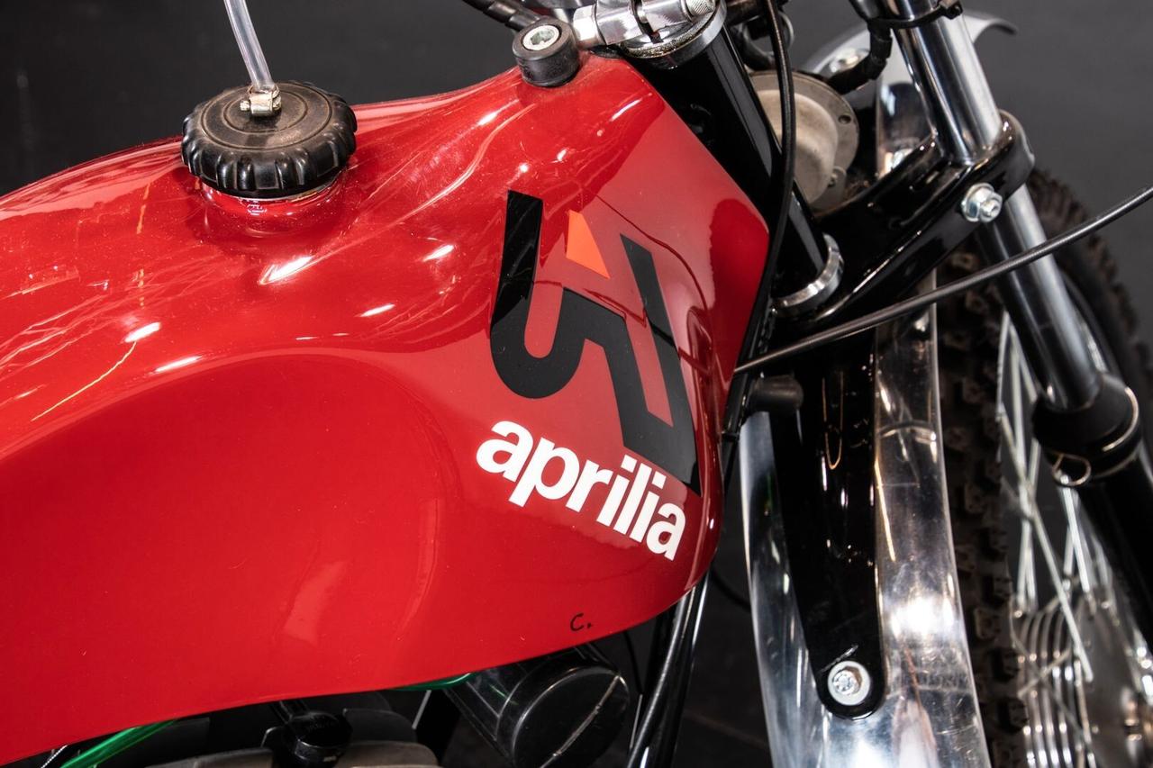 Aprilia cross