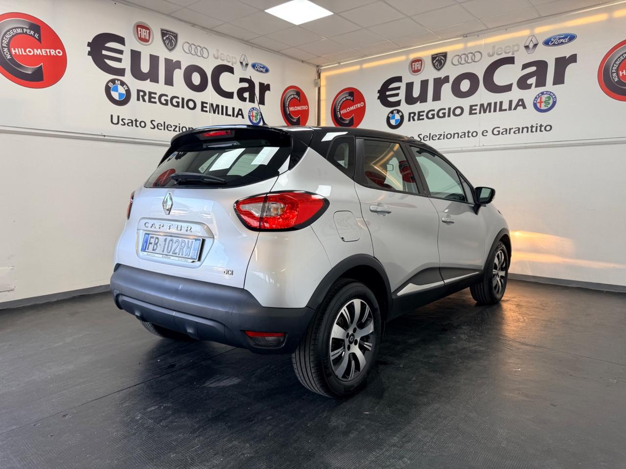Renault Captur 1.5 dCi 8V 90 CV Energy Iconic Neopatentati 12/2015 Euro 6B