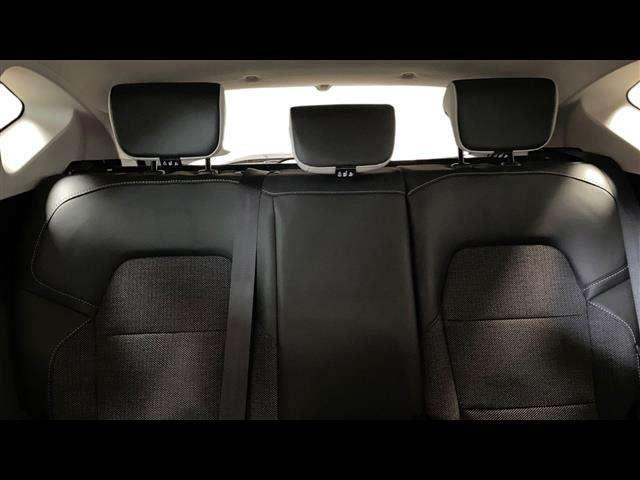 Renault Captur 1.6 E-TECH Hybrid Intens Auto 145cv