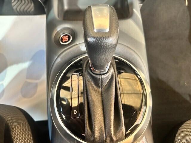 Nissan Juke 1.0 DIG-T 114 CV DCT N-Connecta