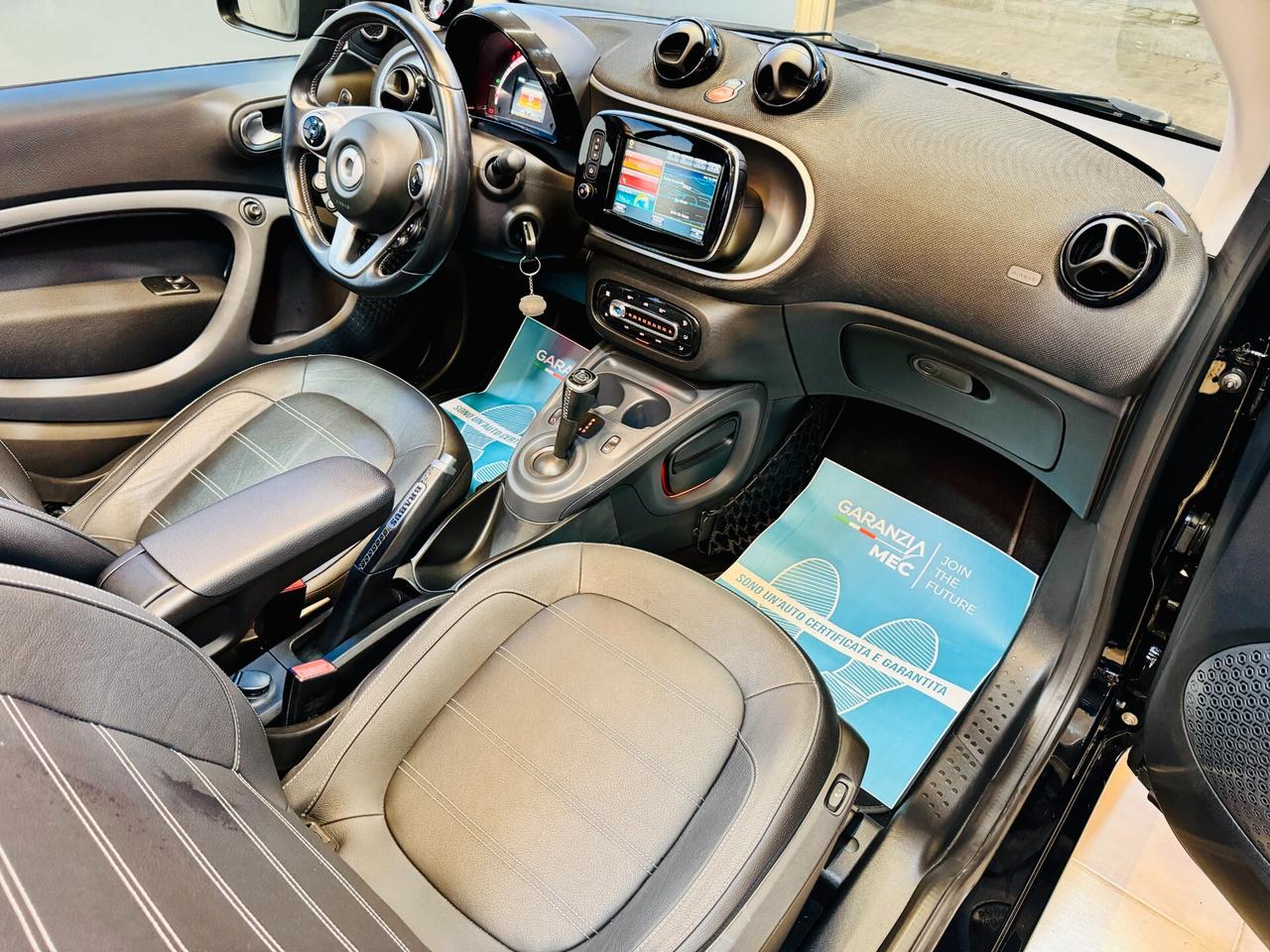 Smart ForTwo 90CV Brabus 0.9 Cabrio Autom / RetroCam Touch