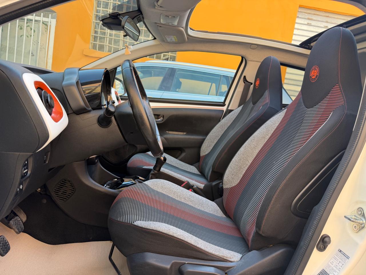 Peugeot 108 VTi 68 5 porte Roland Garros TOP!