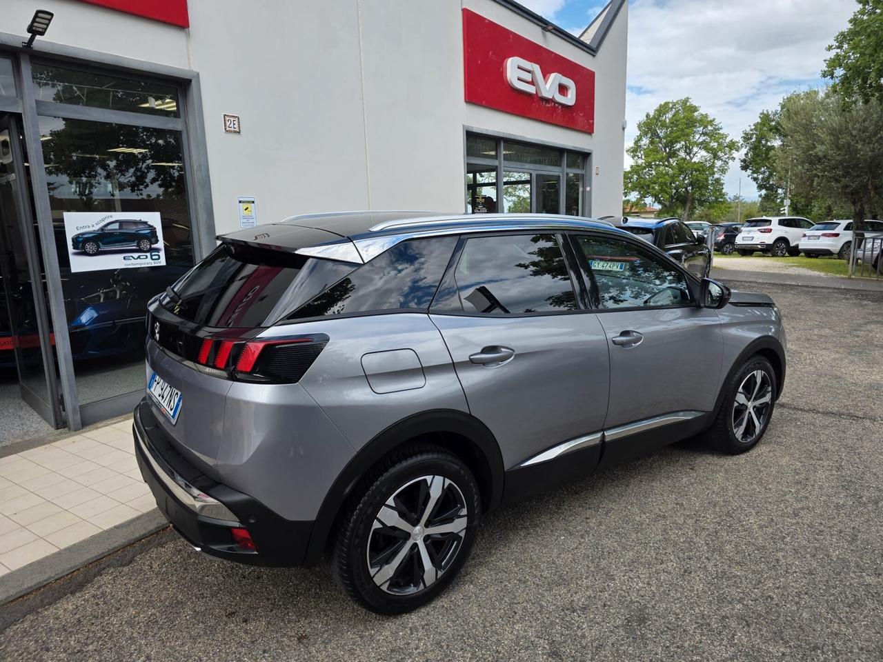 Peugeot 3008 BlueHDi 130 S&S EAT8 Allure