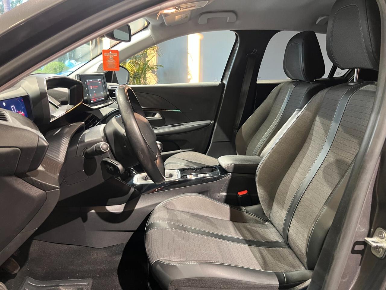 Peugeot 208 PureTech 100 Stop&Start 5p. Allure