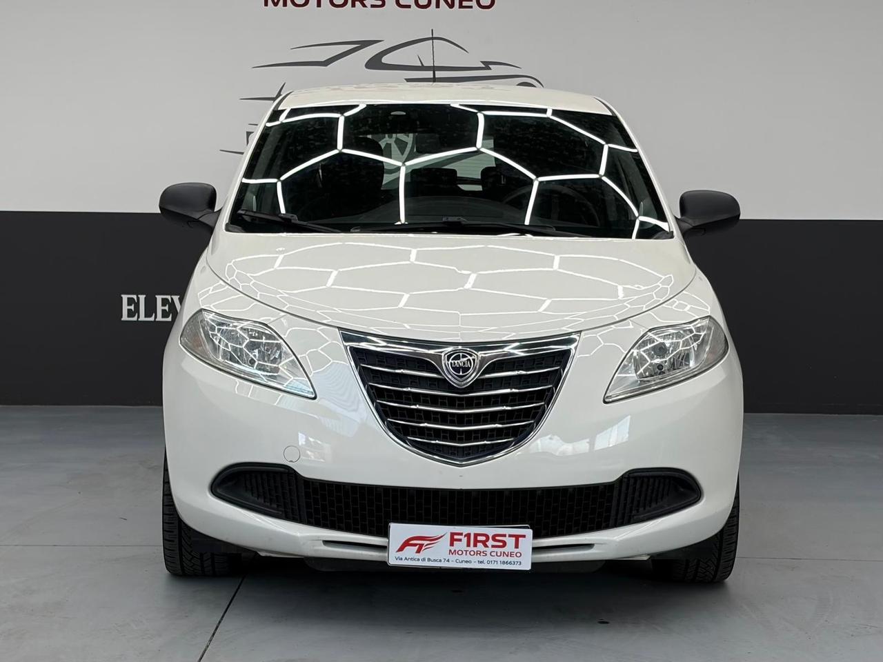 Lancia Ypsilon 1.2 69 CV 5 porte S&S Platinum
