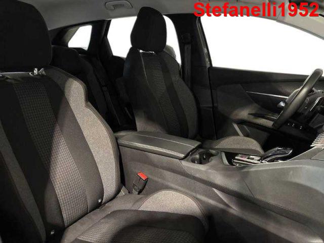 PEUGEOT 3008 II 2021 - 1.5 bluehdi Active s&s 130cv eat8