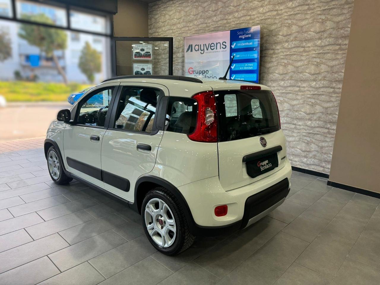 Fiat Panda 1.0 FireFly S&S Hybrid Red