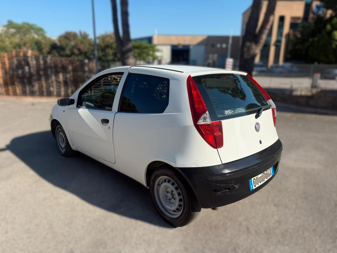 FIAT PUNTO VAN 1.3 DIESEL 2006 12 MESI DI GARANZIA