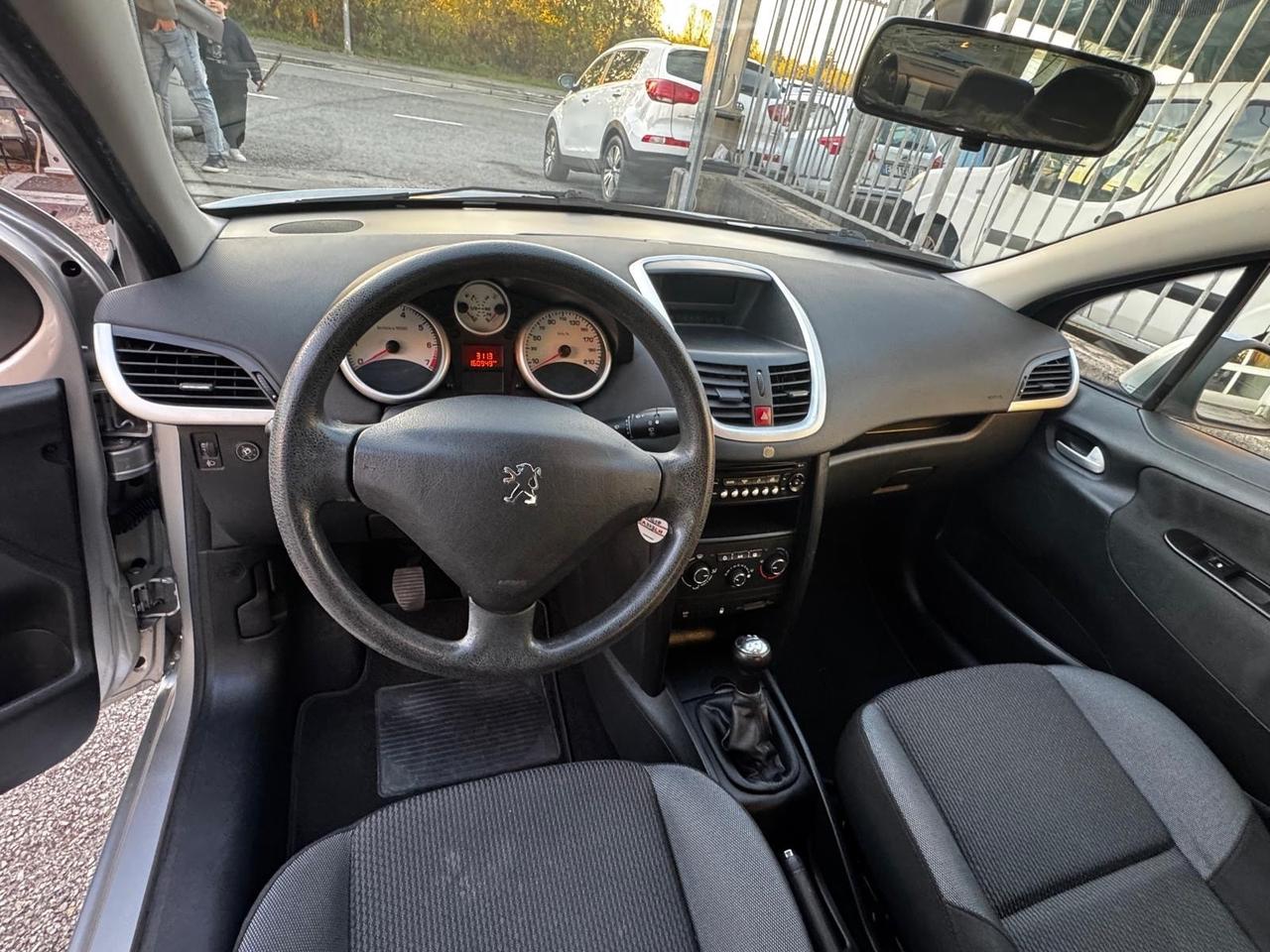 Peugeot 207 1.4 8V 75CV 5p. X Line ECO GPL