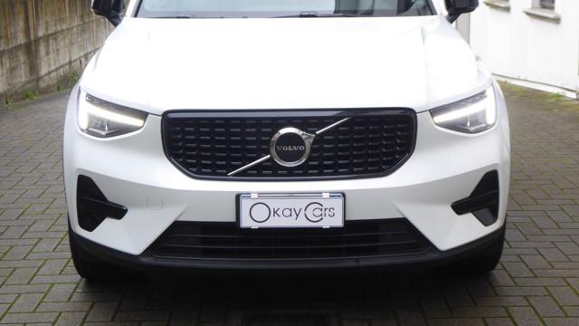 VOLVO XC40 B3 automatico Plus Dark
