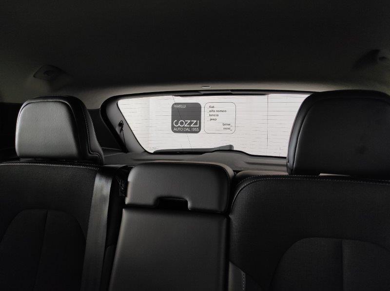 VOLVO XC40 (2017-->) - XC40 D3 Geartronic Momentum