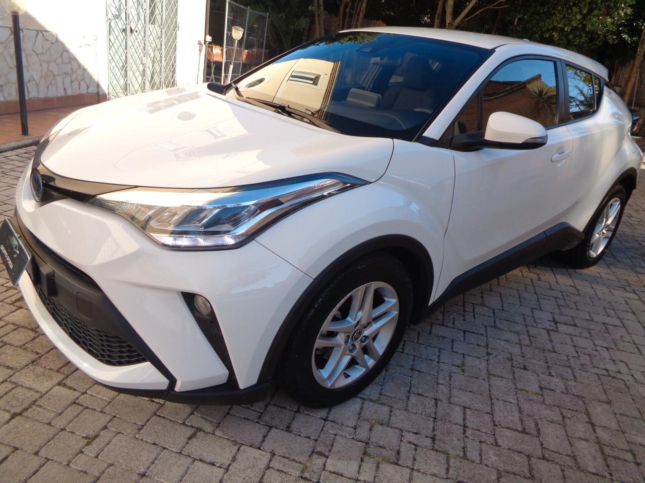 Toyota C-HR 1.8 HV Active NESSUN VINCOLO DI FINANZIAMENTO