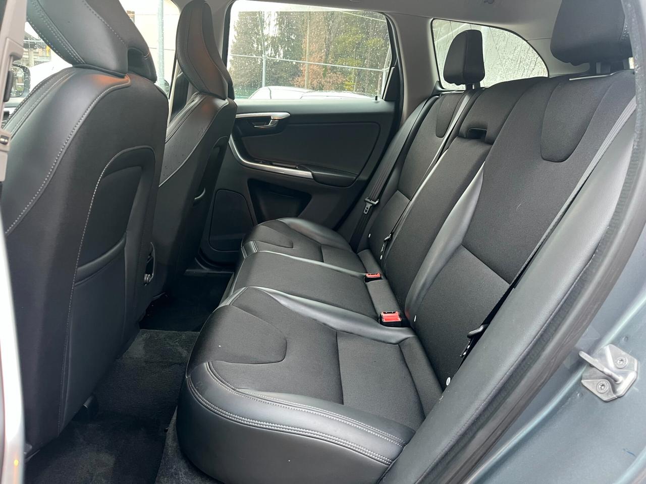 Volvo XC 60 D4 Geartronic MOMENTUM