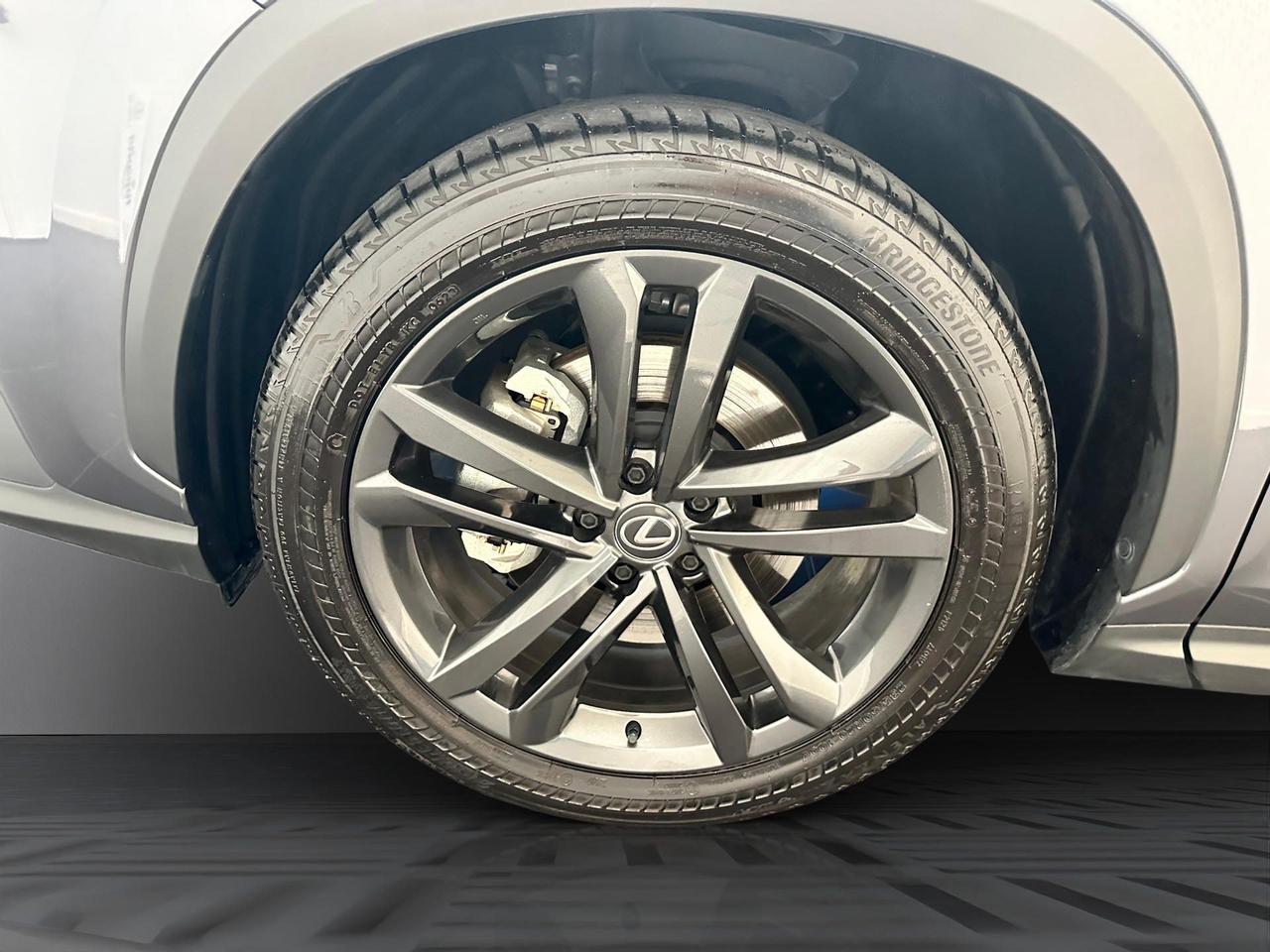 Lexus NX 450h+ 2.5 phev Premium+ 4wd e-cvt