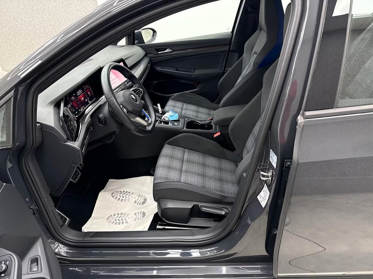 Volkswagen Golf 1.4 Plug-In Hybrid DSG GTE