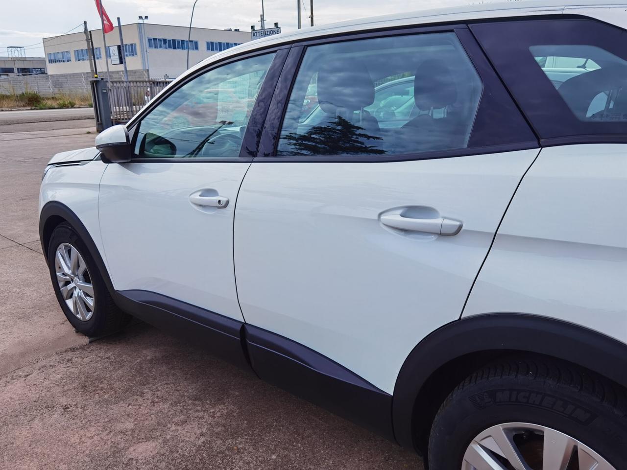Peugeot 3008 BlueHDi 130 Business N1