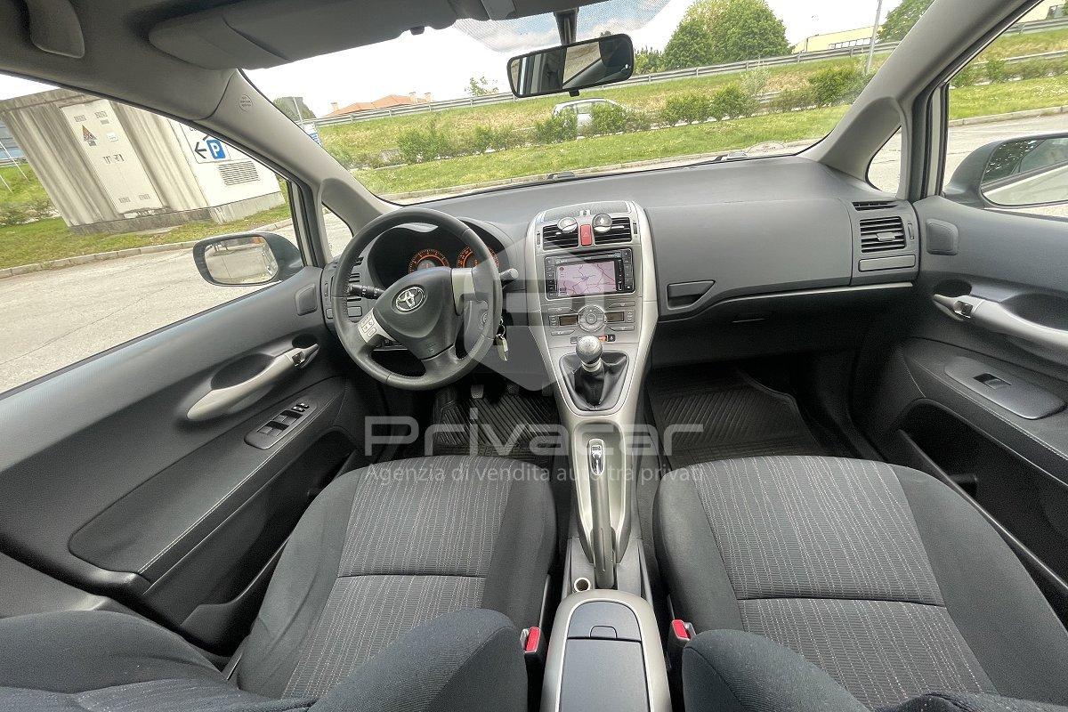 TOYOTA Auris 1.3 L 5 porte