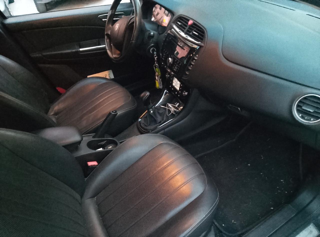 Lancia Delta 1.6 MJT DPF 105 CV Gold